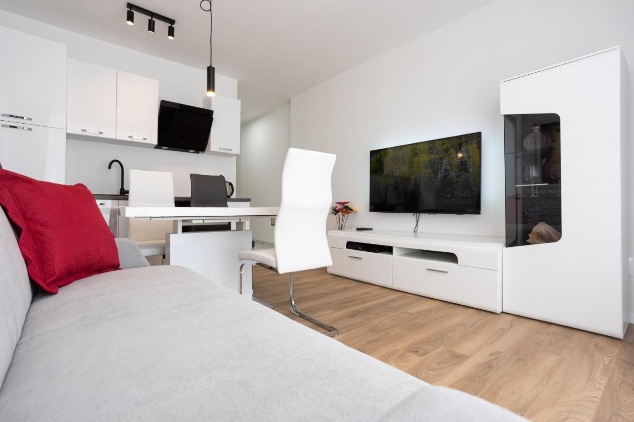 Royal Luxe Apartment Split Exterior photo